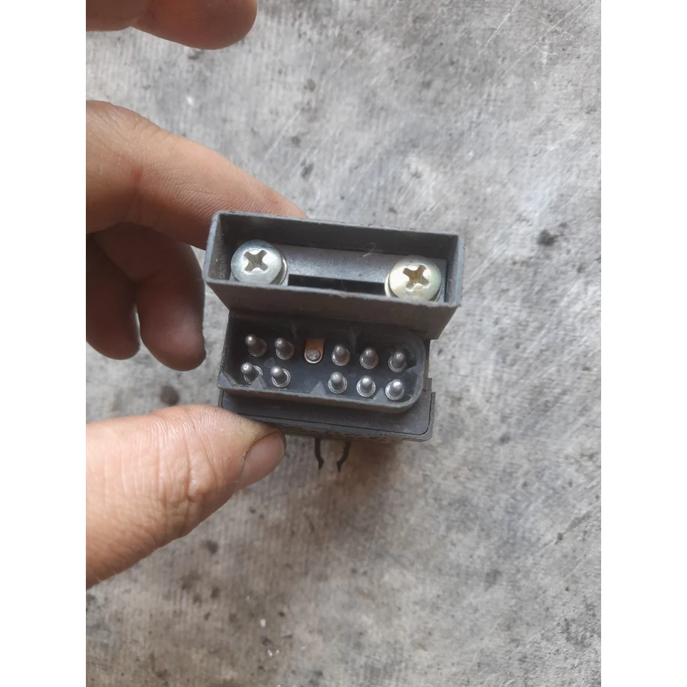 2246473 блок свечей  накала Bmw E36