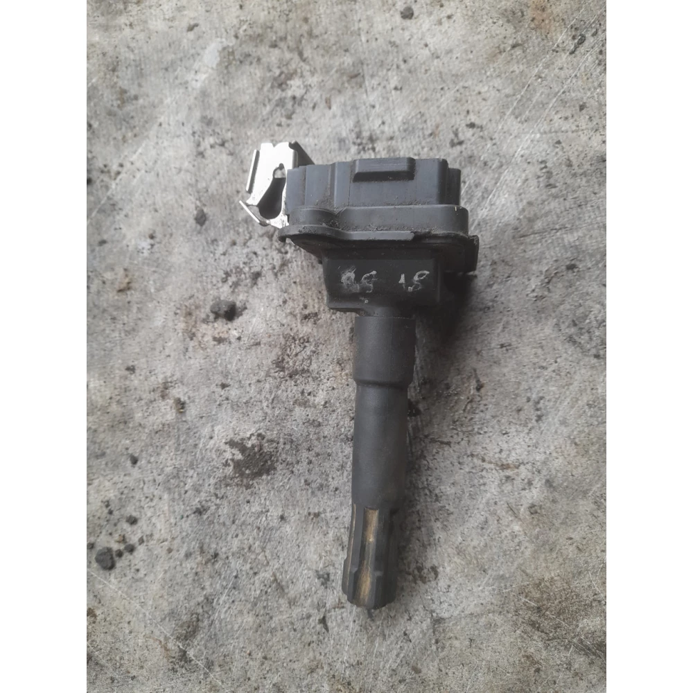 058905105 котушка зажигания Audi A4B5 1.8