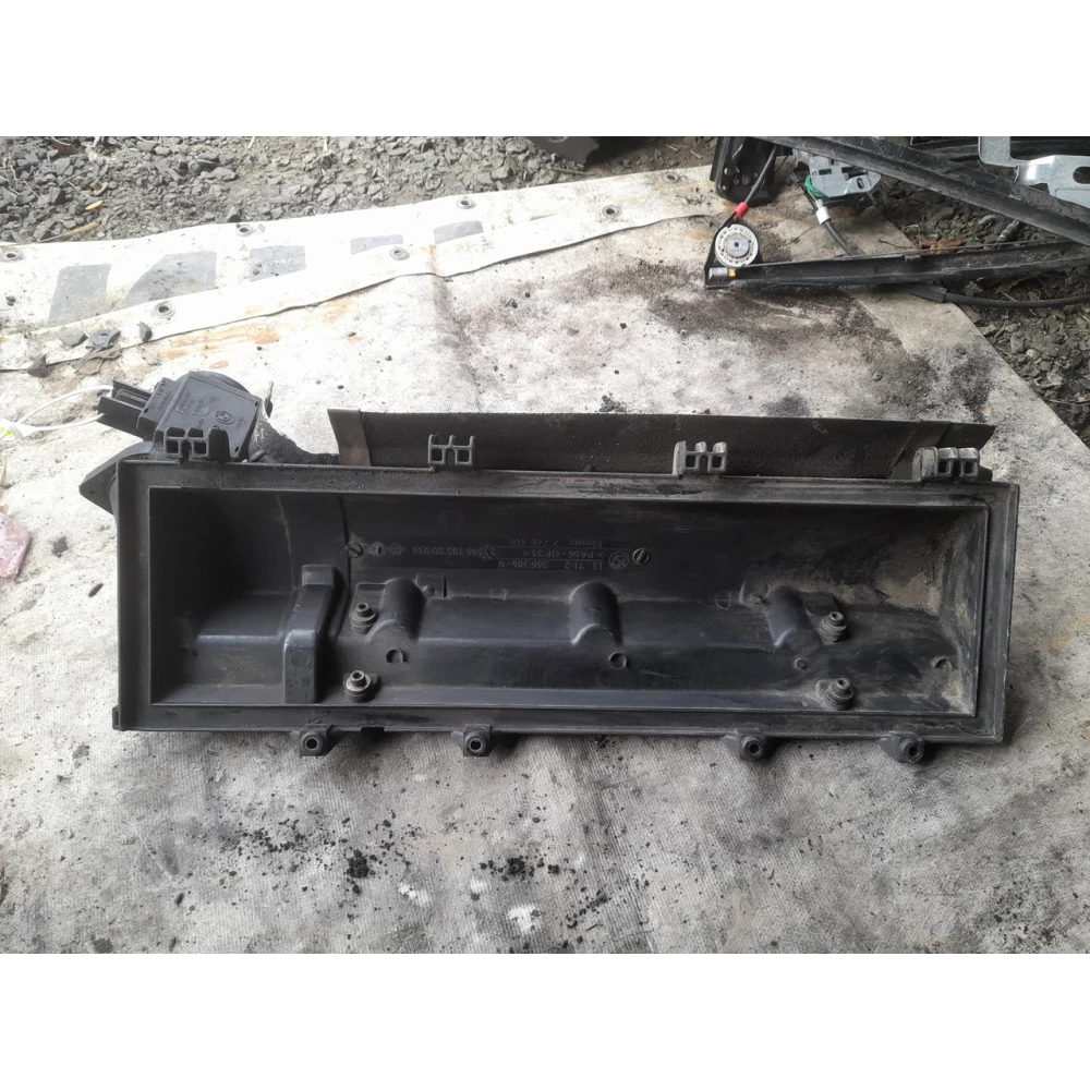 4618530959 крышка воздушного фильтра BMW e39