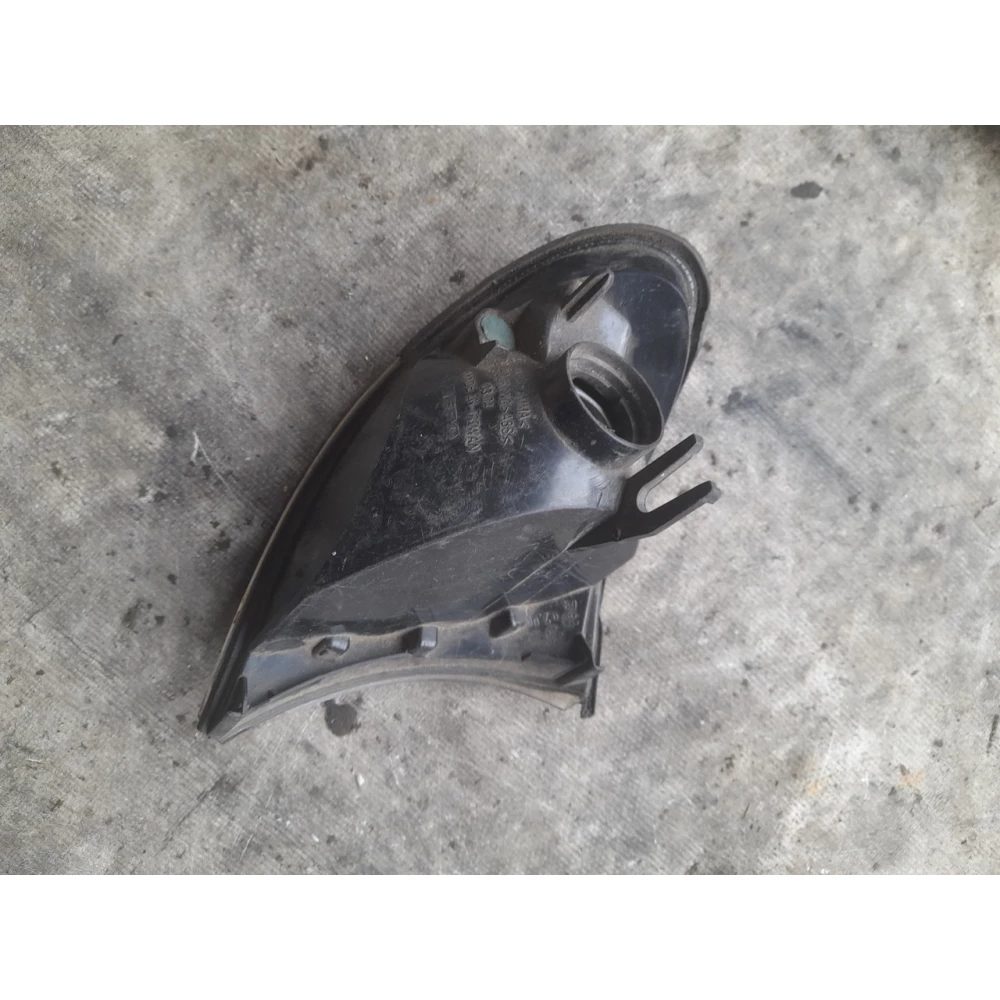 014441511l передний левый поворотник Bmw E46