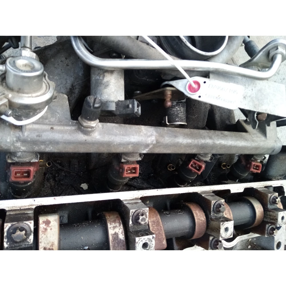 0280150725 Топливная рампа, рейка Opel 1.8 2.0i