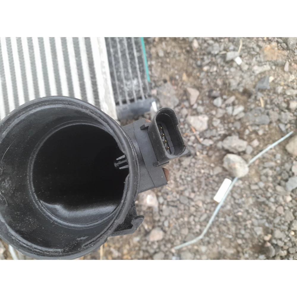 BOSCH 0281002576

 датчик давления наддува  Vw Golf 4