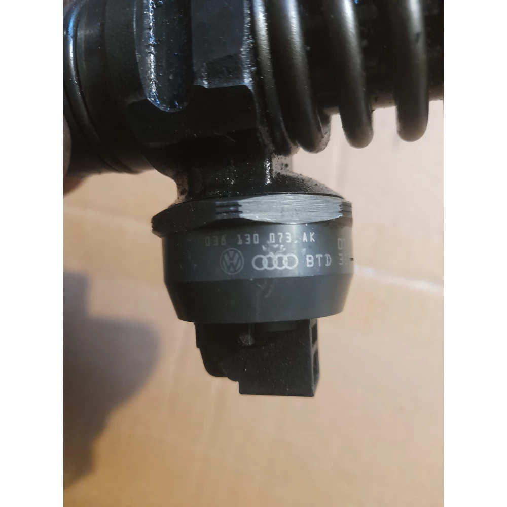 038130073AK 0414720038 PDB005 насос форсунка Vw Sharan 1.9