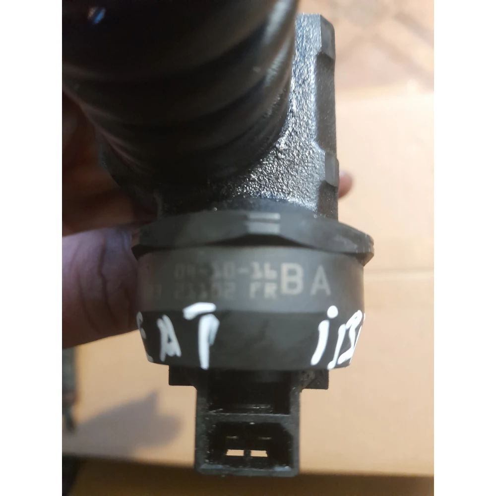 038130073a6 21102fr 0414720215 насос форсунка Seat Ibiza 1.9
