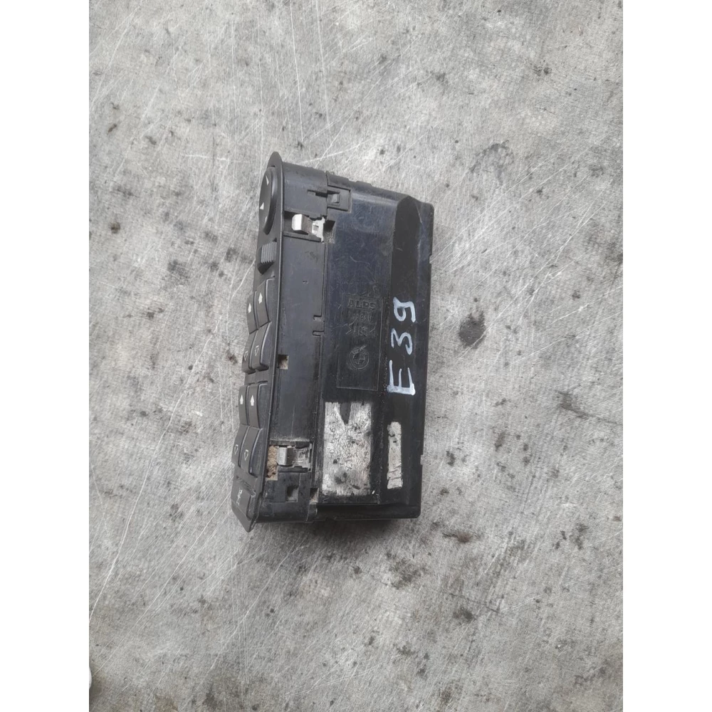 8368985  блок управления  стеклоподйомникамы BMW E39