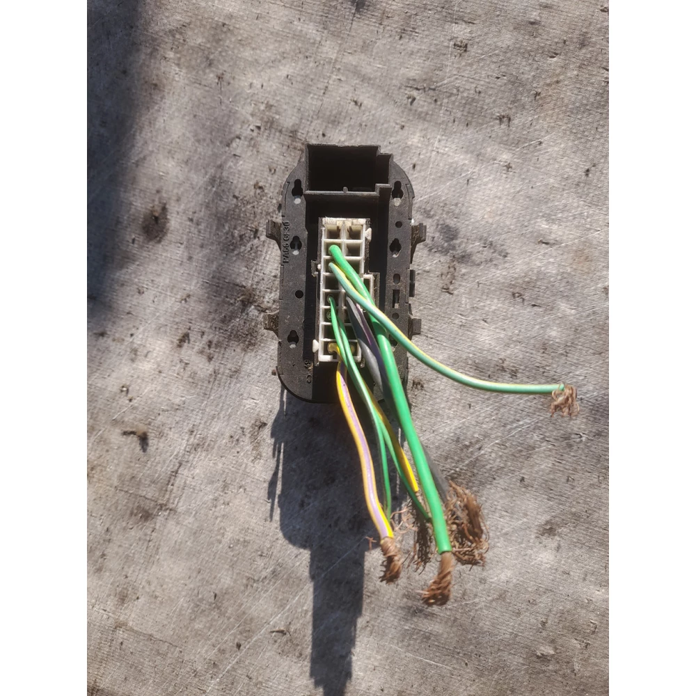 98ag14529ac блок управления  стеклоподйомникамы Форд Фокус 1