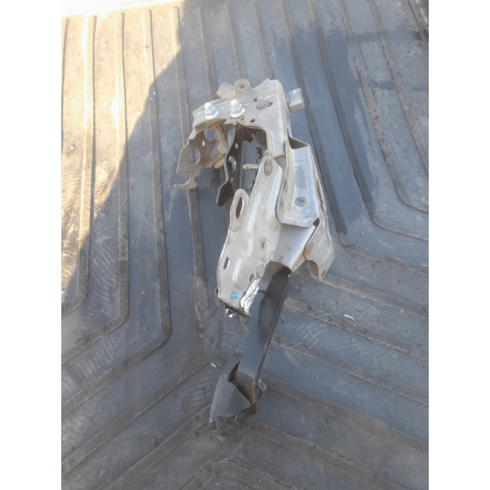 DR62 Педаль акпп Мазда 2