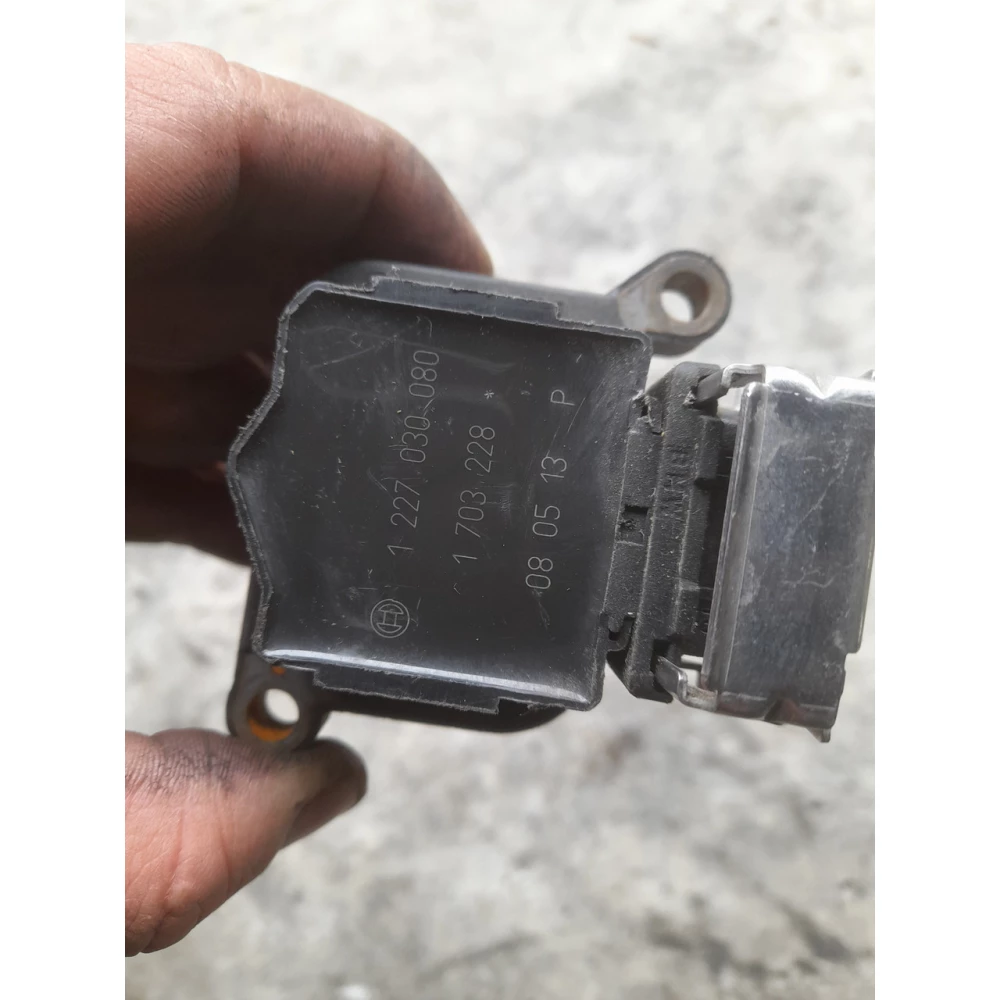 1227030080 котушка зажигания Bmw E39