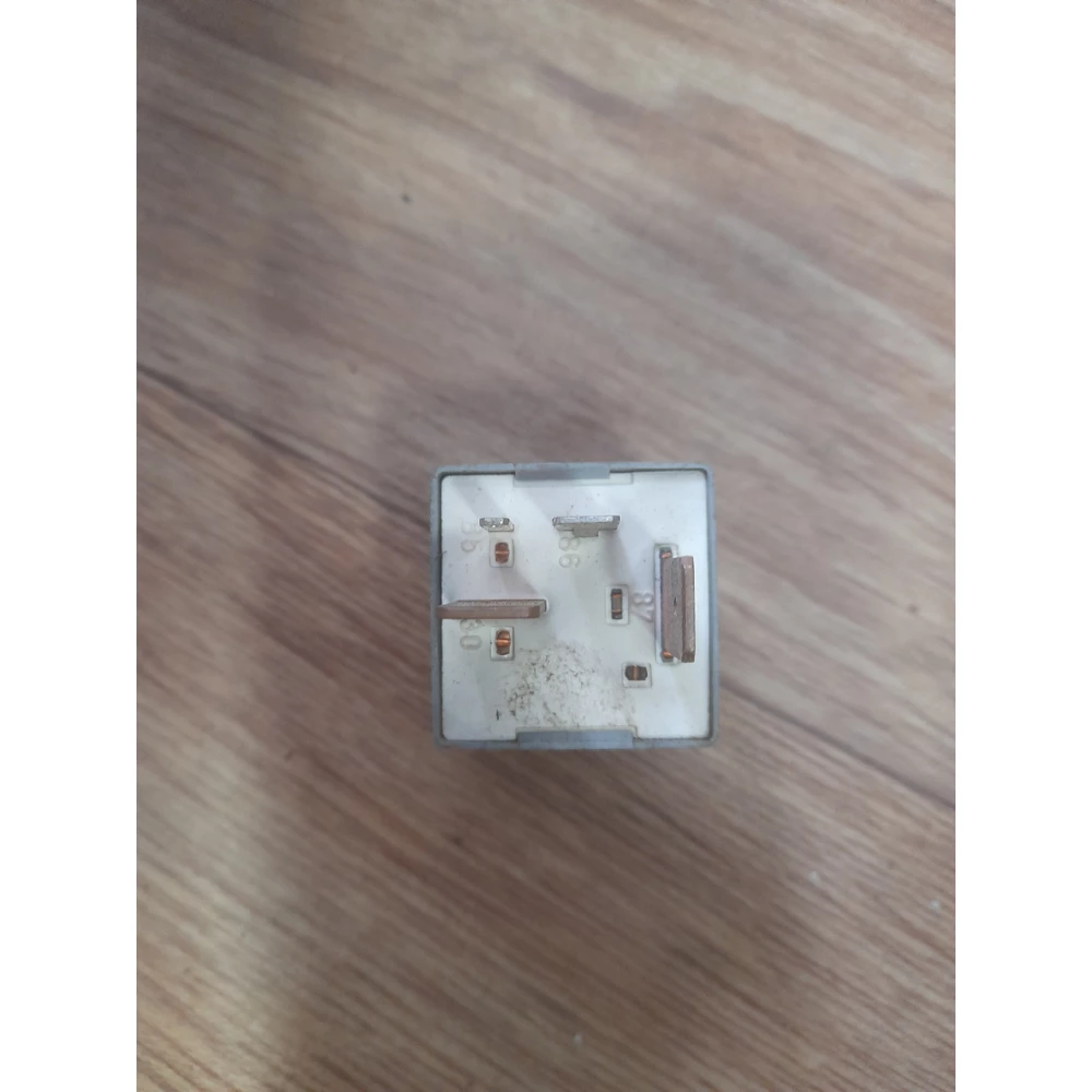 357911253 реле свечей накала Vw Passat B4