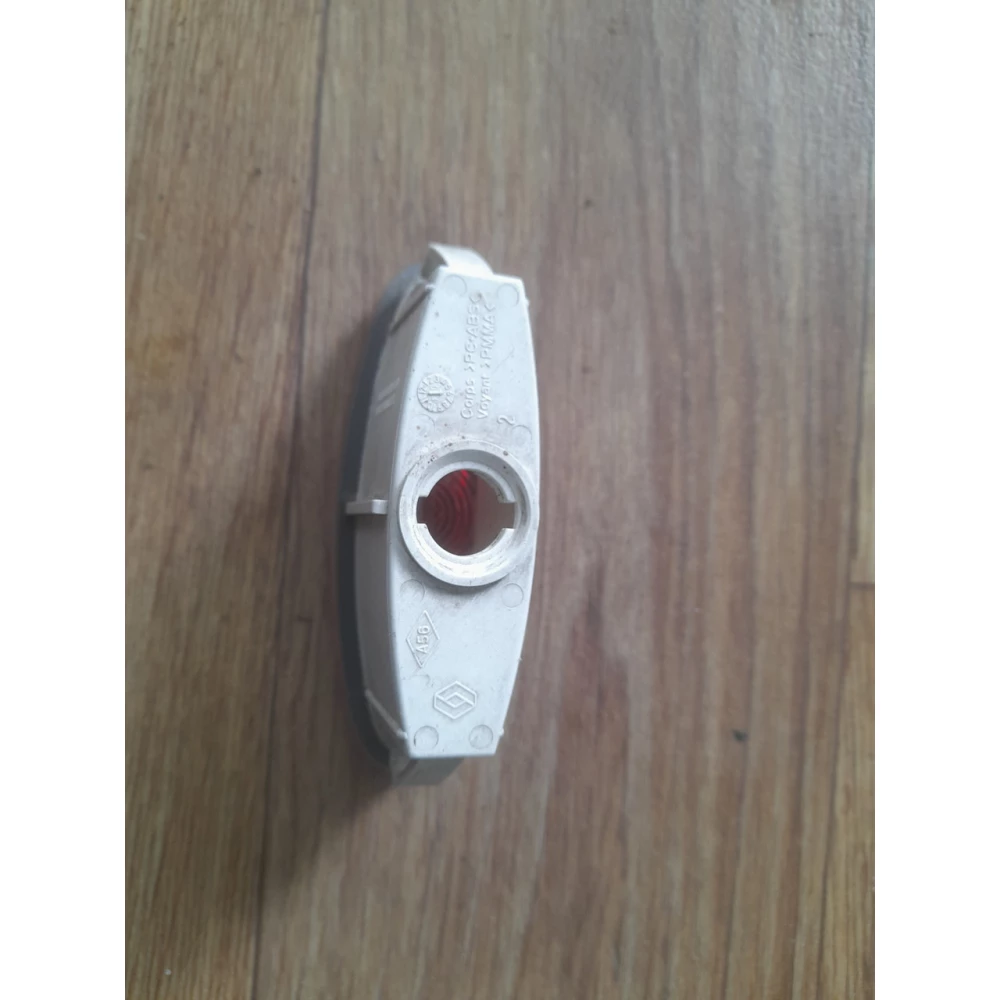 8200003263a плафон карти двери Рено Лагуна