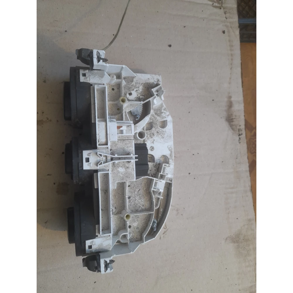 8l0819045a блок управления  печкой Ауди