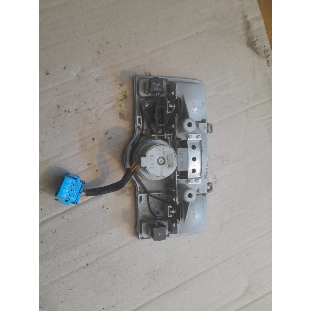 8d0947111a плафон  подсветки салона  Ауди А4В5