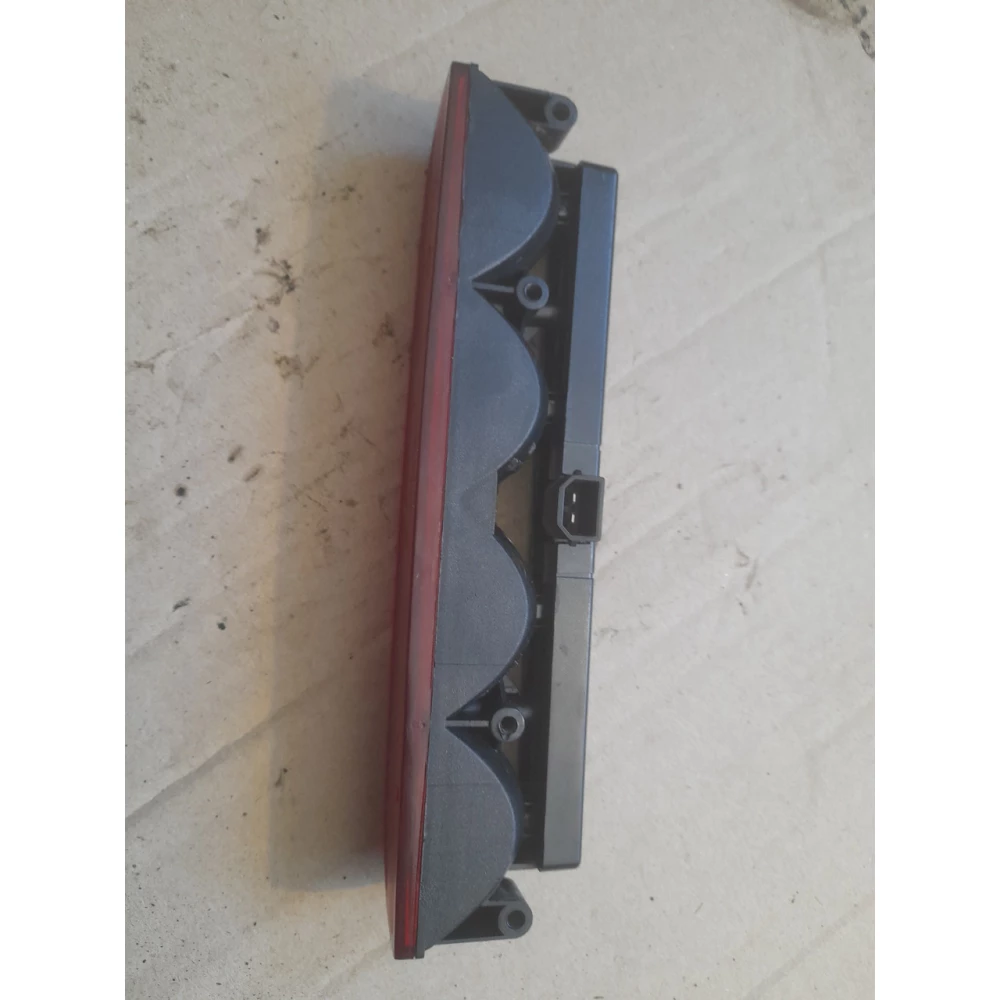 0996400 дополнительний стоп Mitsubishi Carisma