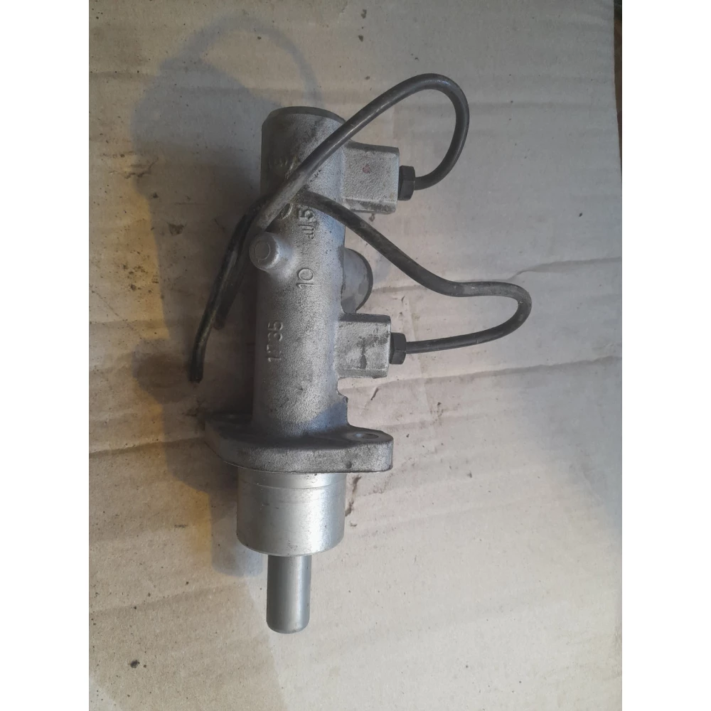 Lucas 1735 тормозной  цилиндр  Ауди 80