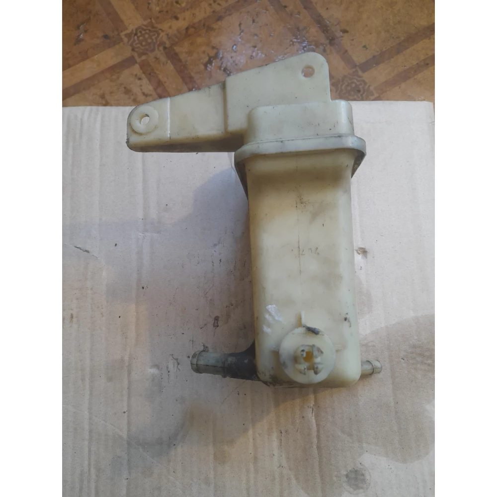 8a0422373c бачок гур Ауди 80 б4