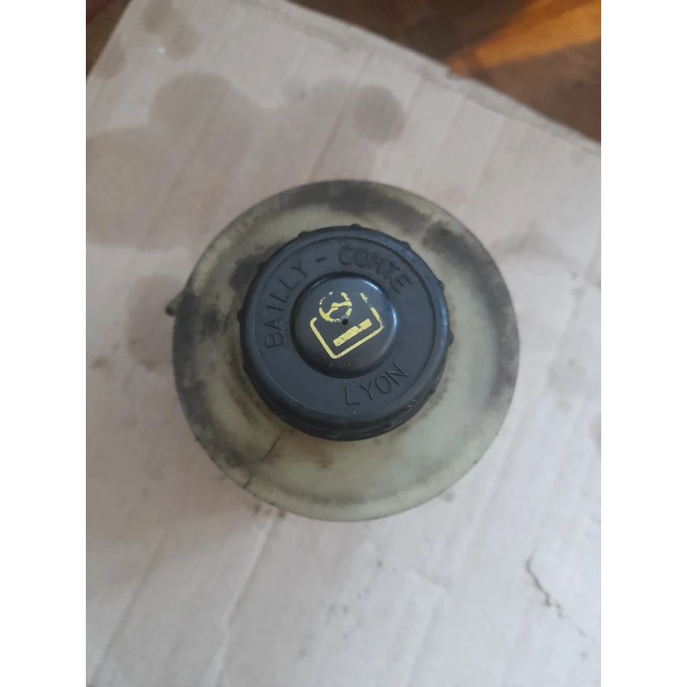 8200005185 бачок гура Renault