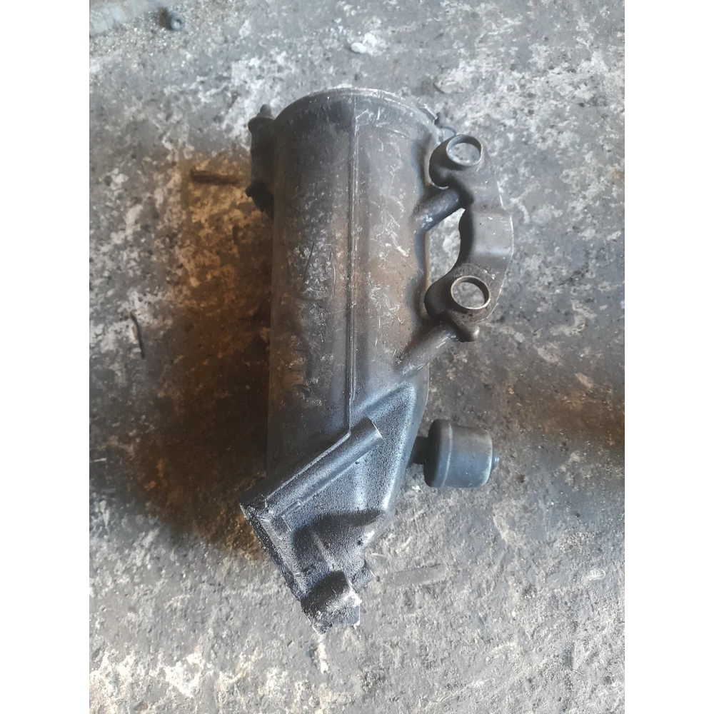 6011840025 корпус масляного  фильтра  Mercedes-Benz