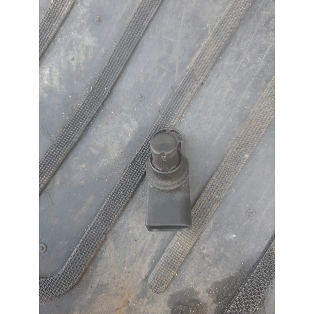 2249320 датчик розпредвала Bmw