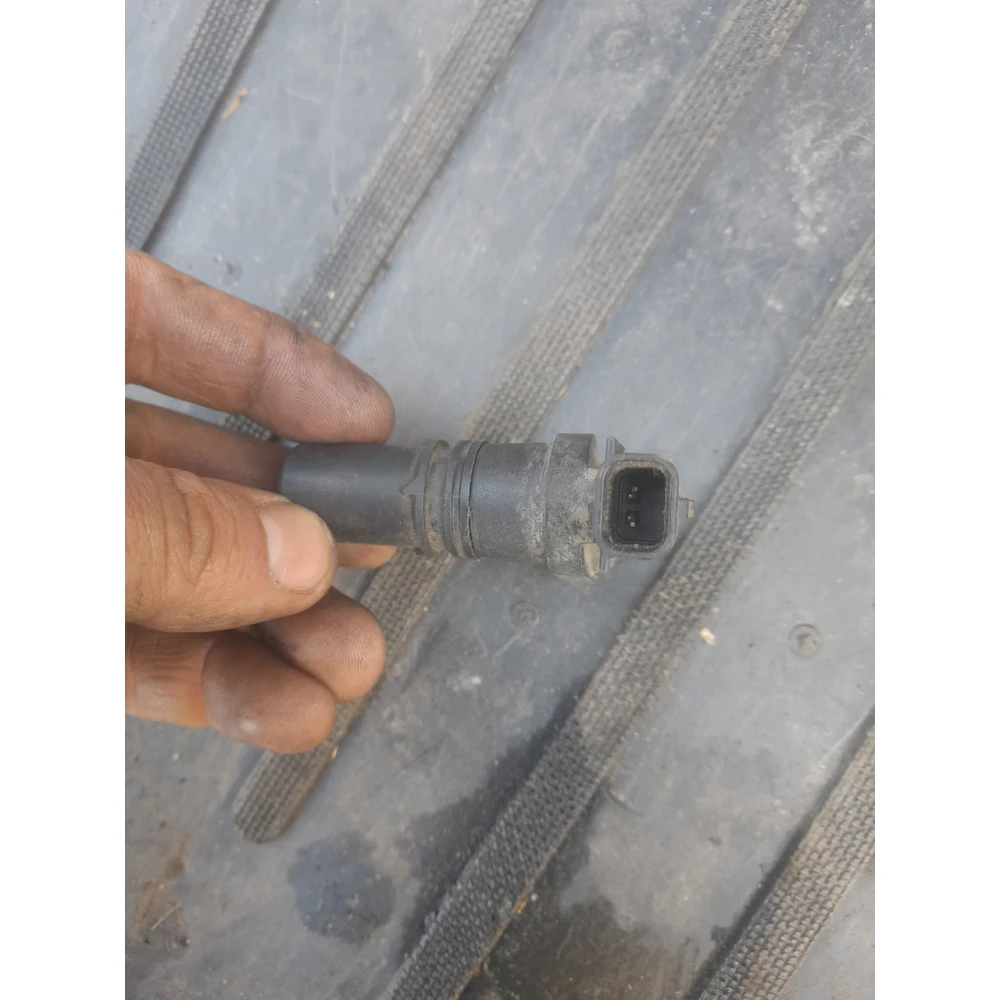 82008852094 датчик  положения  вала Renault