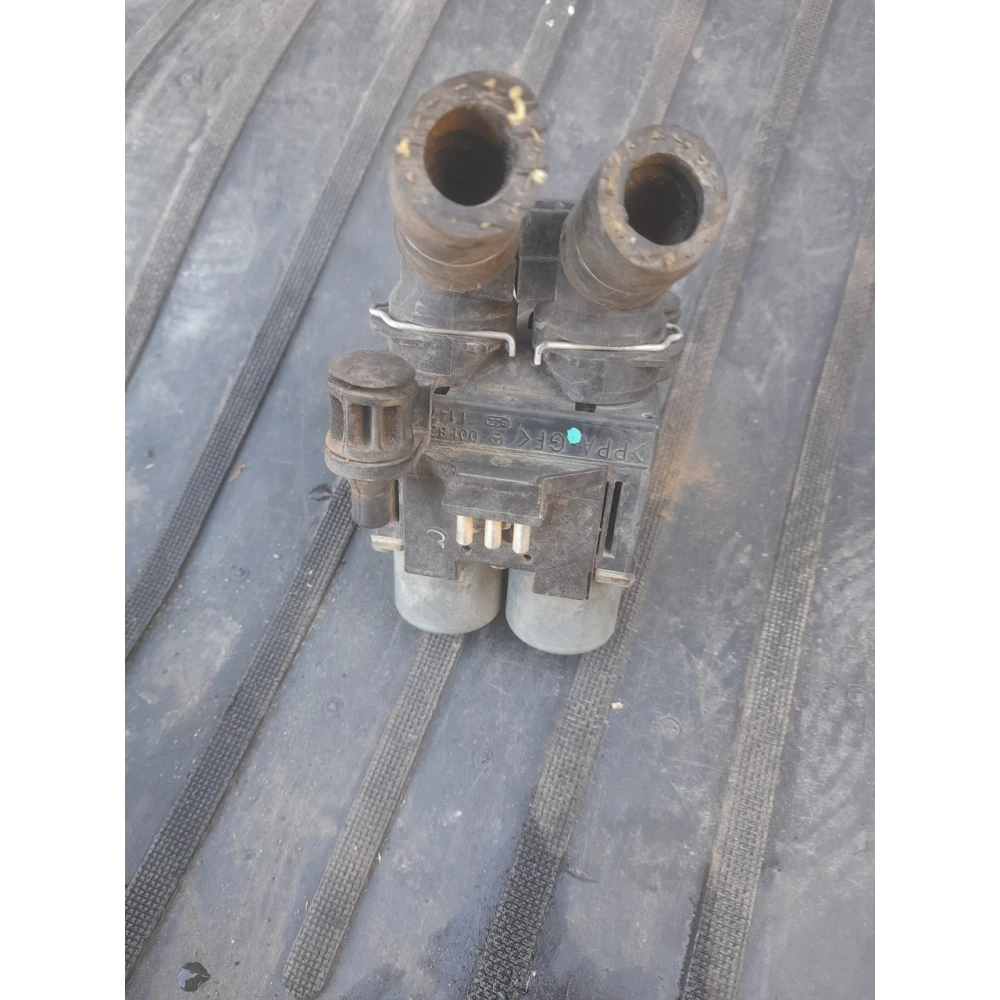 0018307884 клапан печки Mercedes-Benz