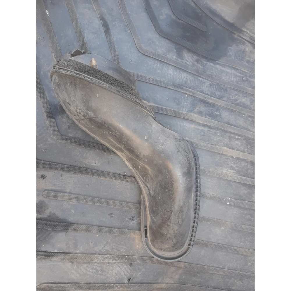 64318379621l патрубок впуска Bmw E39