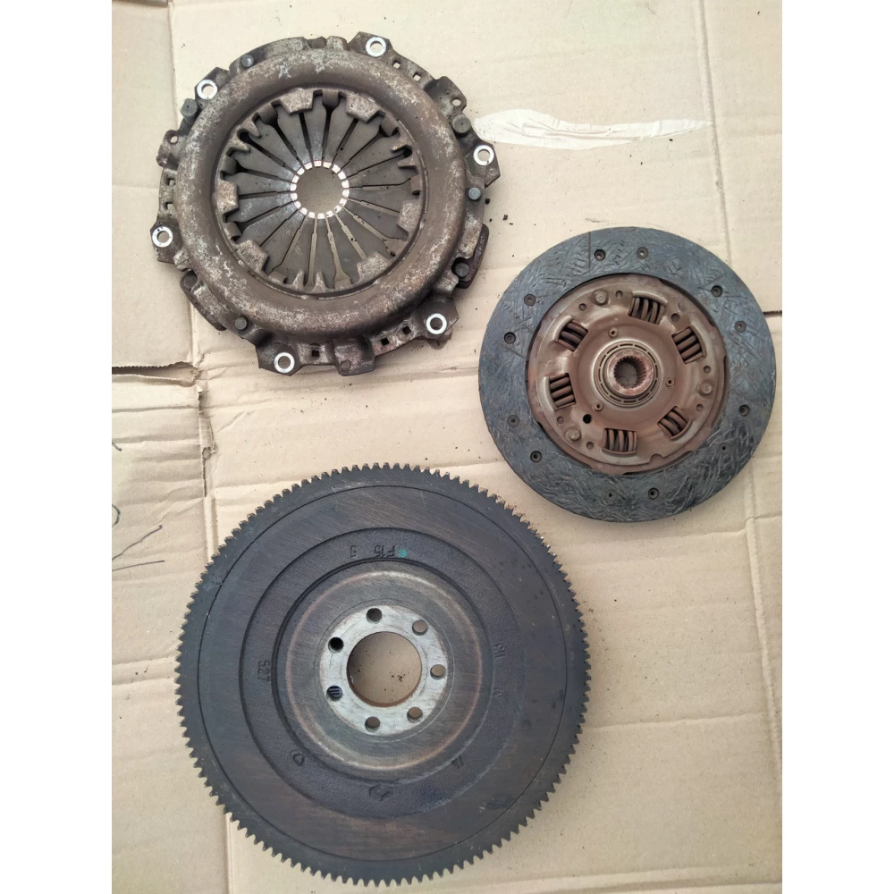 Комплект сцепления Renault Kangoo 1.9 Valeo