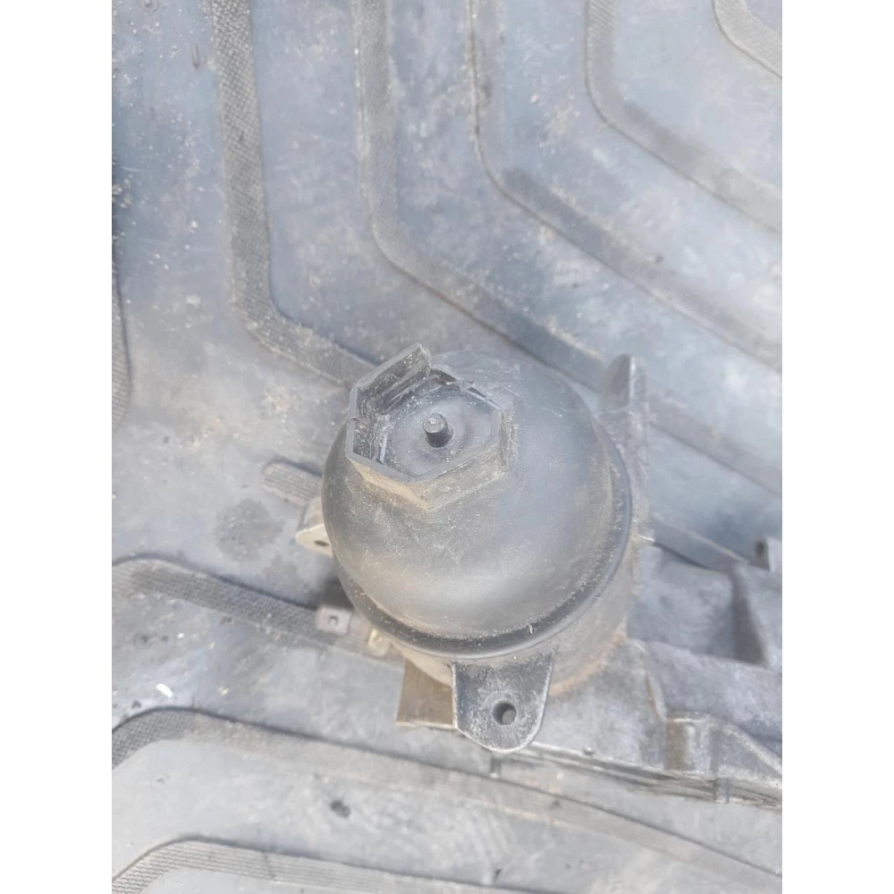 323073 корпус масляного  фильтра BMW E39 3.0
