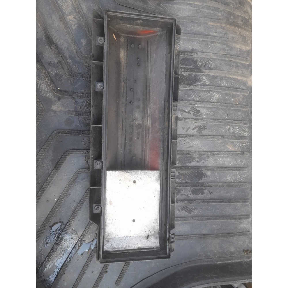 4618512949 крышка воздушного фильтра BMW E39 2.5