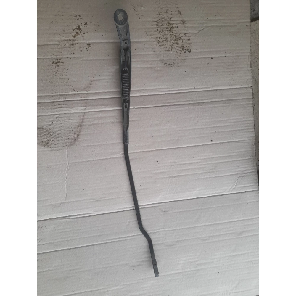 3b1955410 правый дворник Vw Passat B5