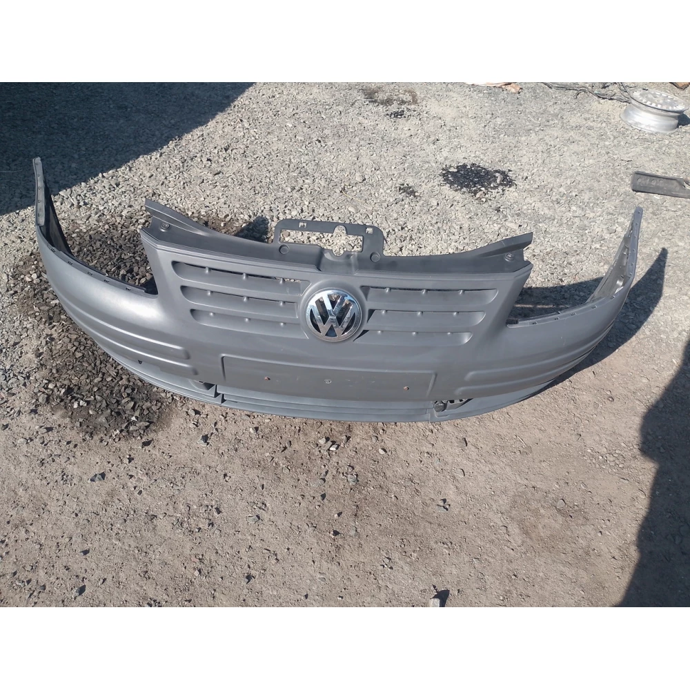 2K0807231 передній бампер Volkswagen Caddy 3 (2003-2010)