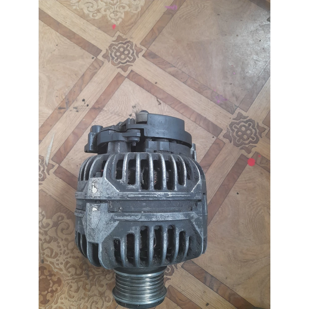 028903028E Генератор VW Гольф4.