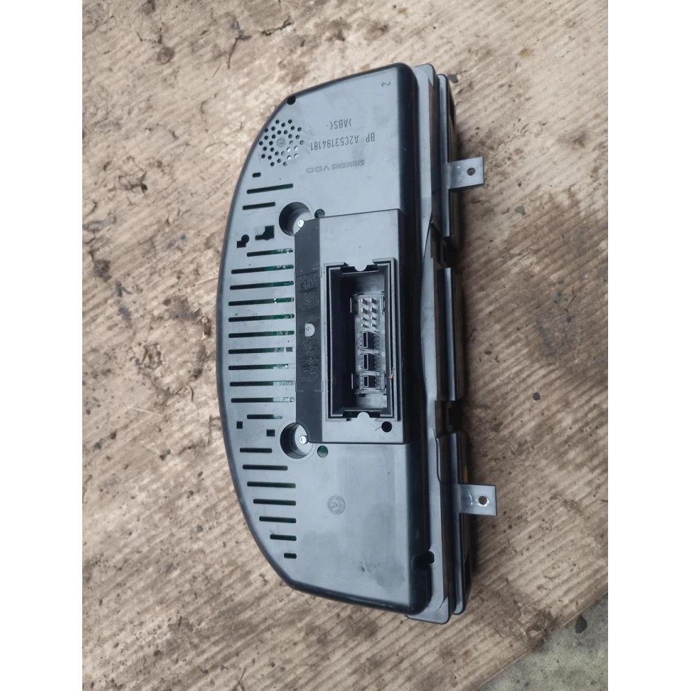 A2C53117394,A2C53042108 панель приладів Passat B6 2.0D (2005-2010)