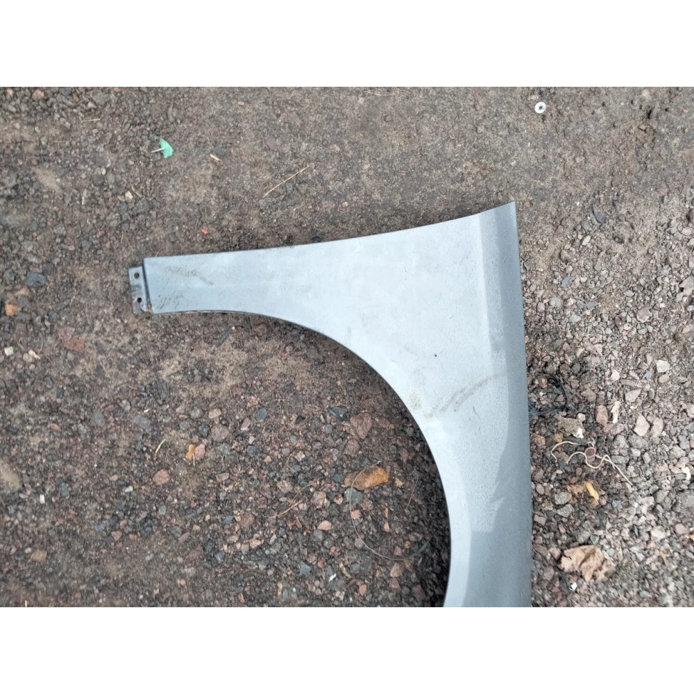 3C0821022 Крило переднє праве на Пассат Б6