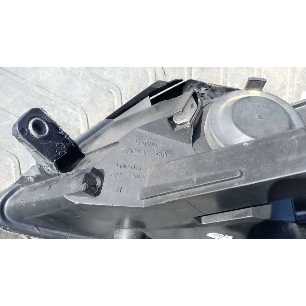 89312189 правая фара Vw Passat B6