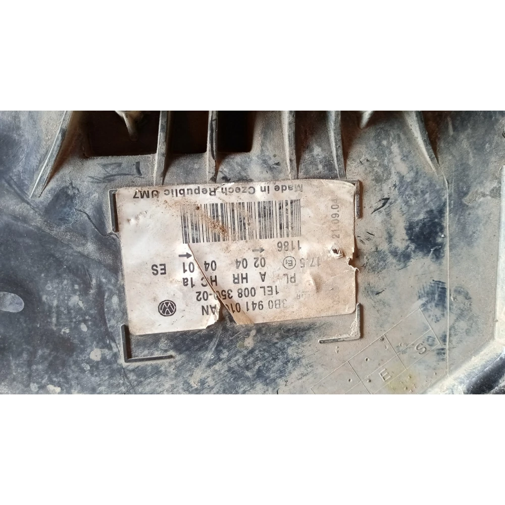 3B0941010AN  передняя правая фара Vw Passat B5+