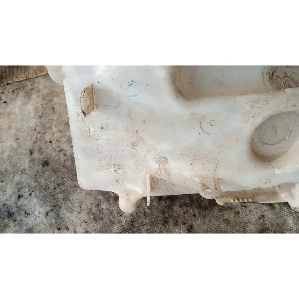 1k0955453
Бачок обивателя скла VAG