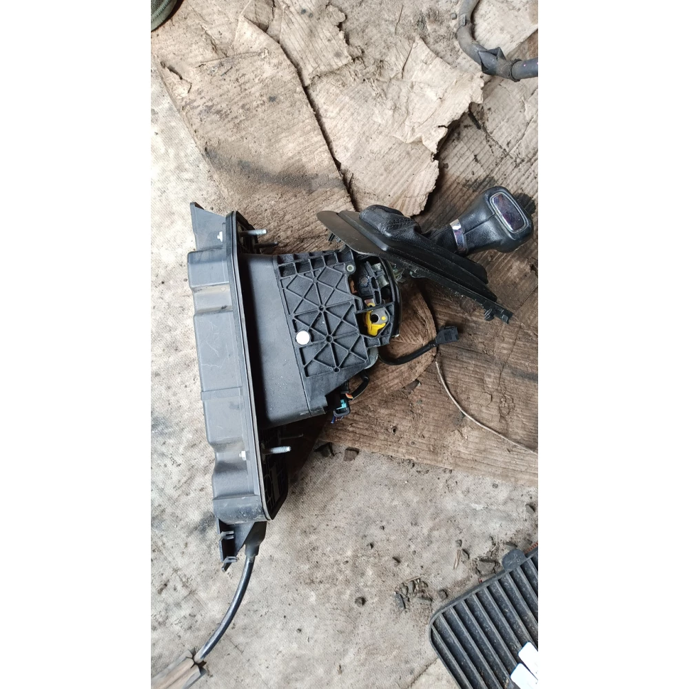 1K09273532
Кулиса акпп Vw Passat B6