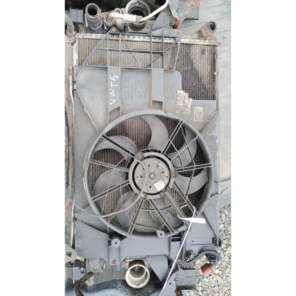 7H0121253J
Радіатор охолодження двигуна Vw Transporter T5