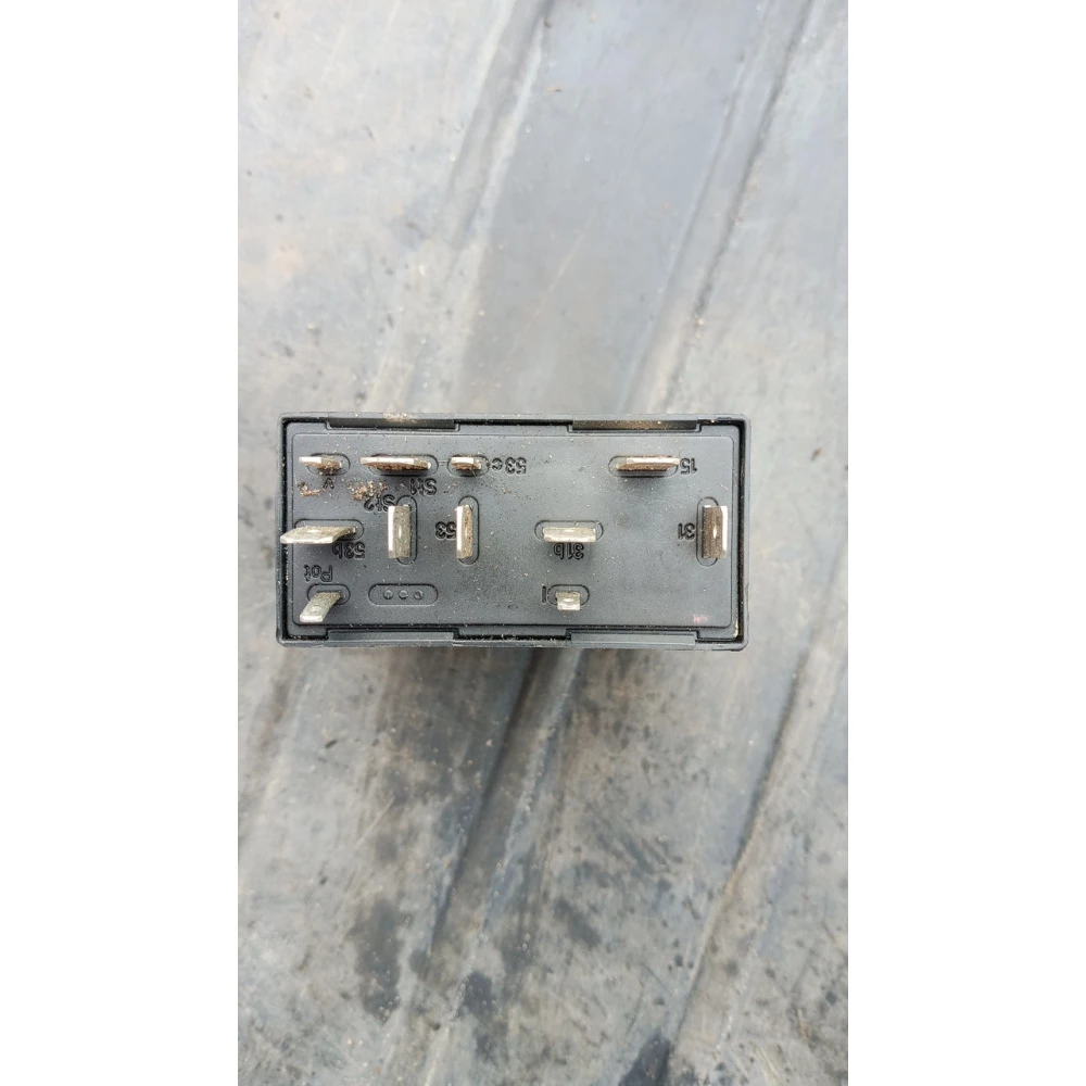 4b0955531D реле дворников Audi A6C5