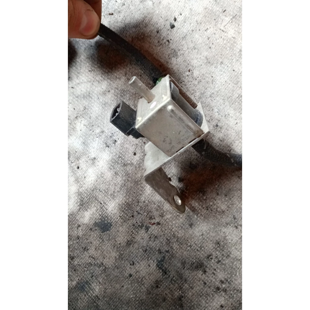 437906283A електромагнітний клапан Ауди А6С5