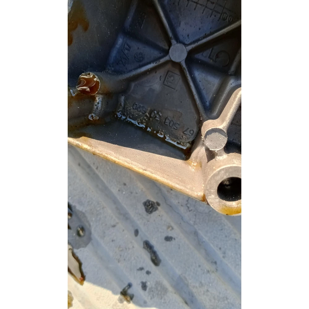 675033062 корпус масляного фільтра Bmw E39