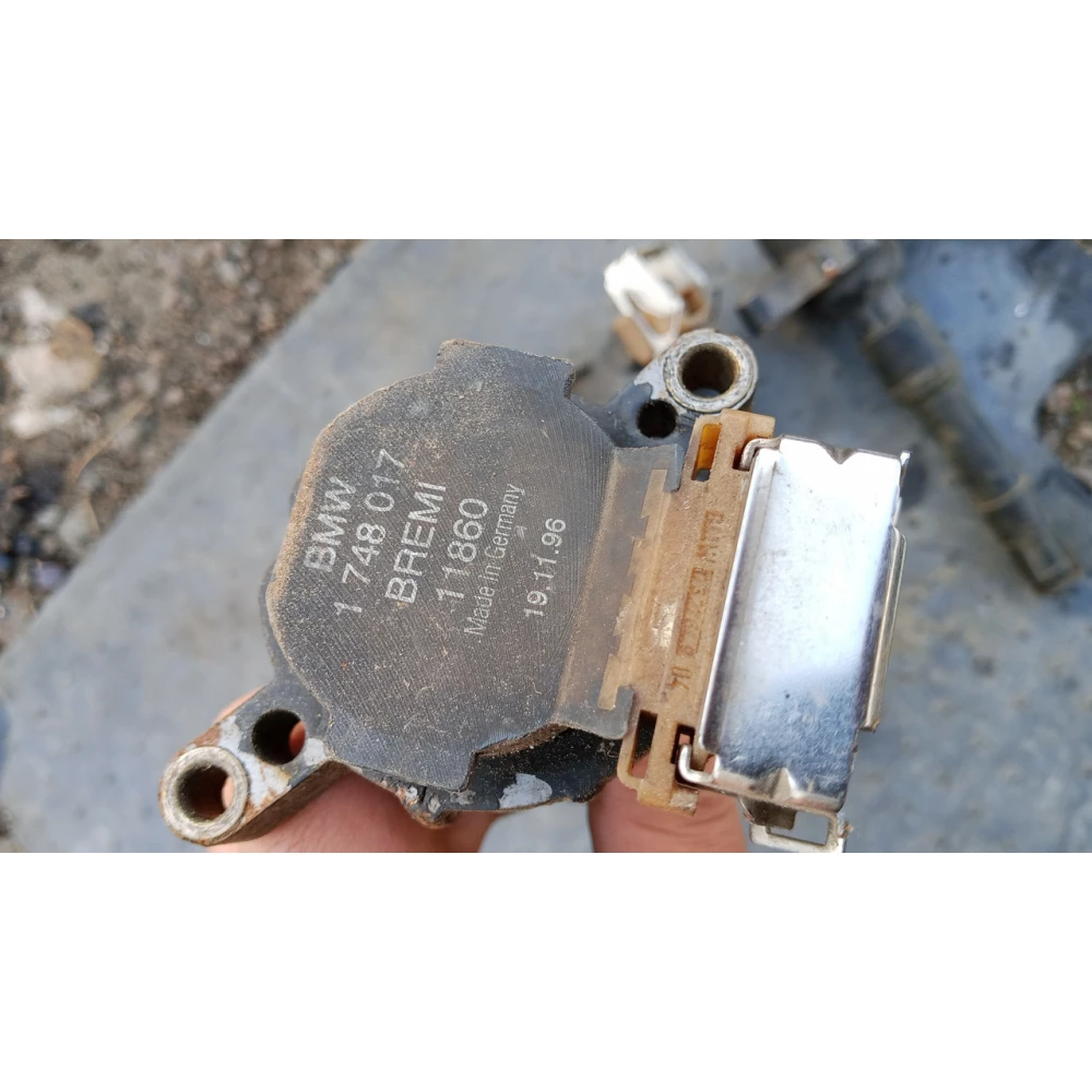 1748017 котушка запалювання Bmw E39