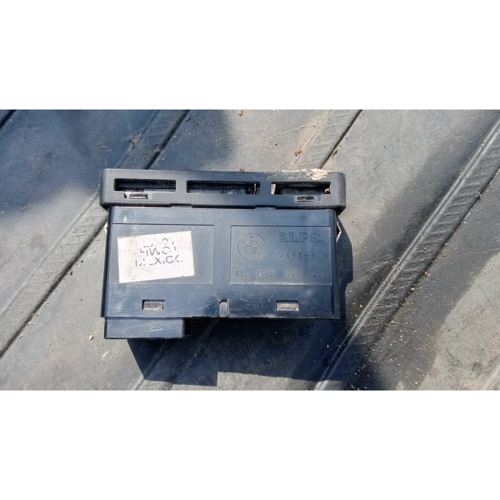 61318368920 кнопка аварийки Bmw E46