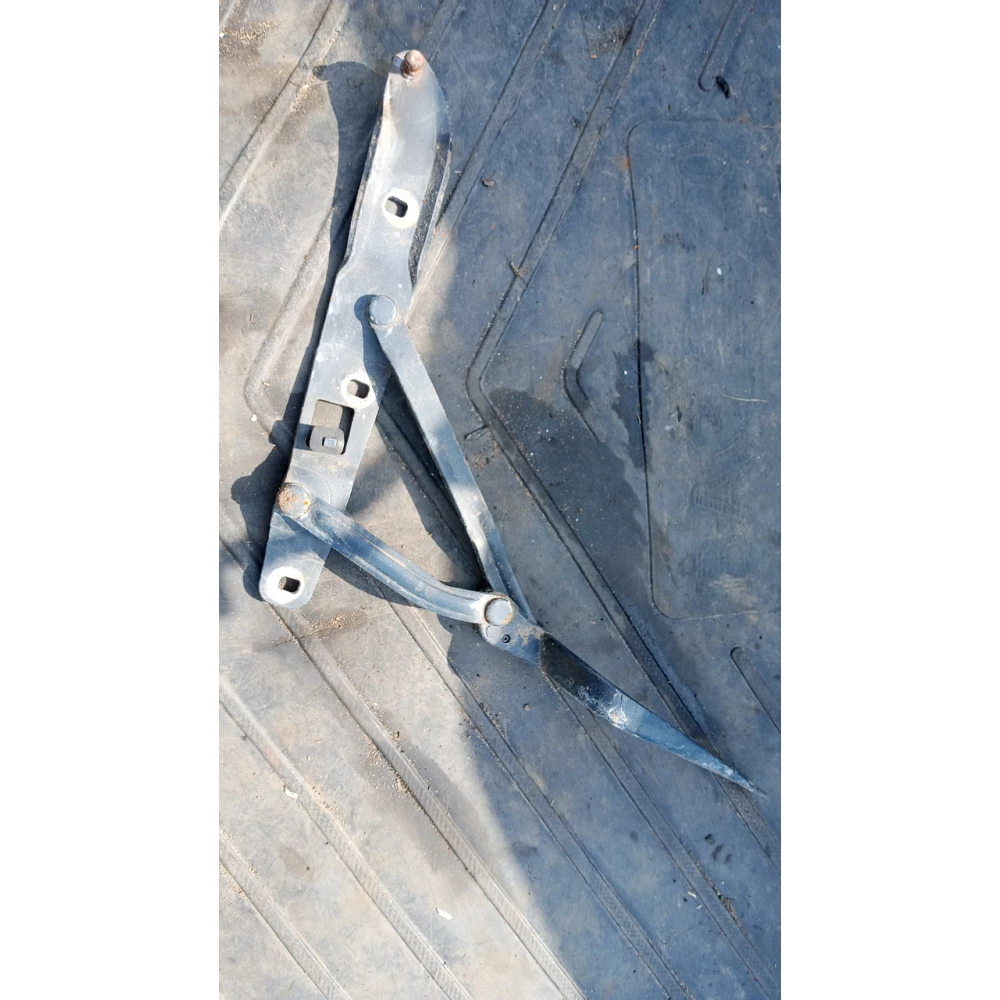 41518159397 левая петля багажника Bmw E39