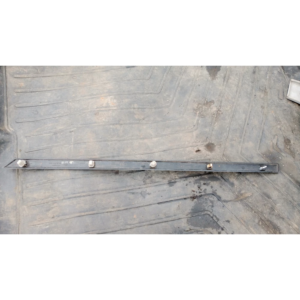51428172035 молдинг задней левой двери Bmw E39