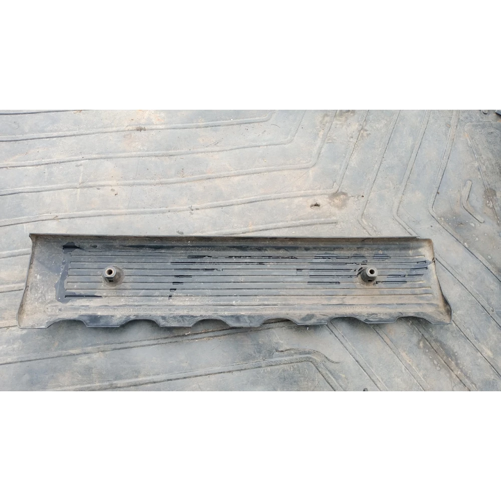 13351740160 декоративна накладка двигуна Bmw E39