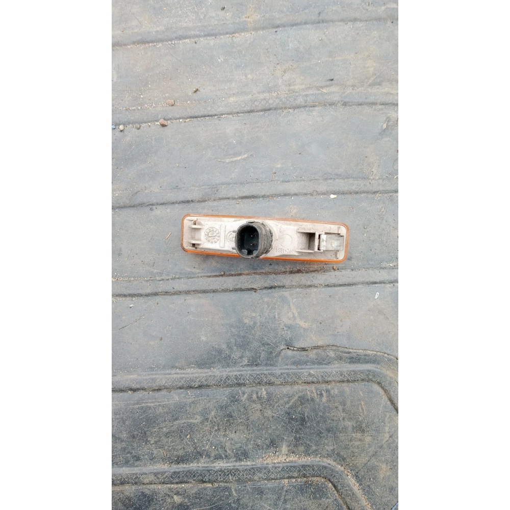 8360205 повторював повороту Bmw E39