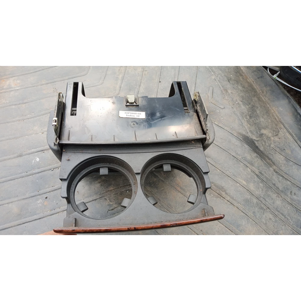 51168253125 задний подстаканик Bmw E 53 X5