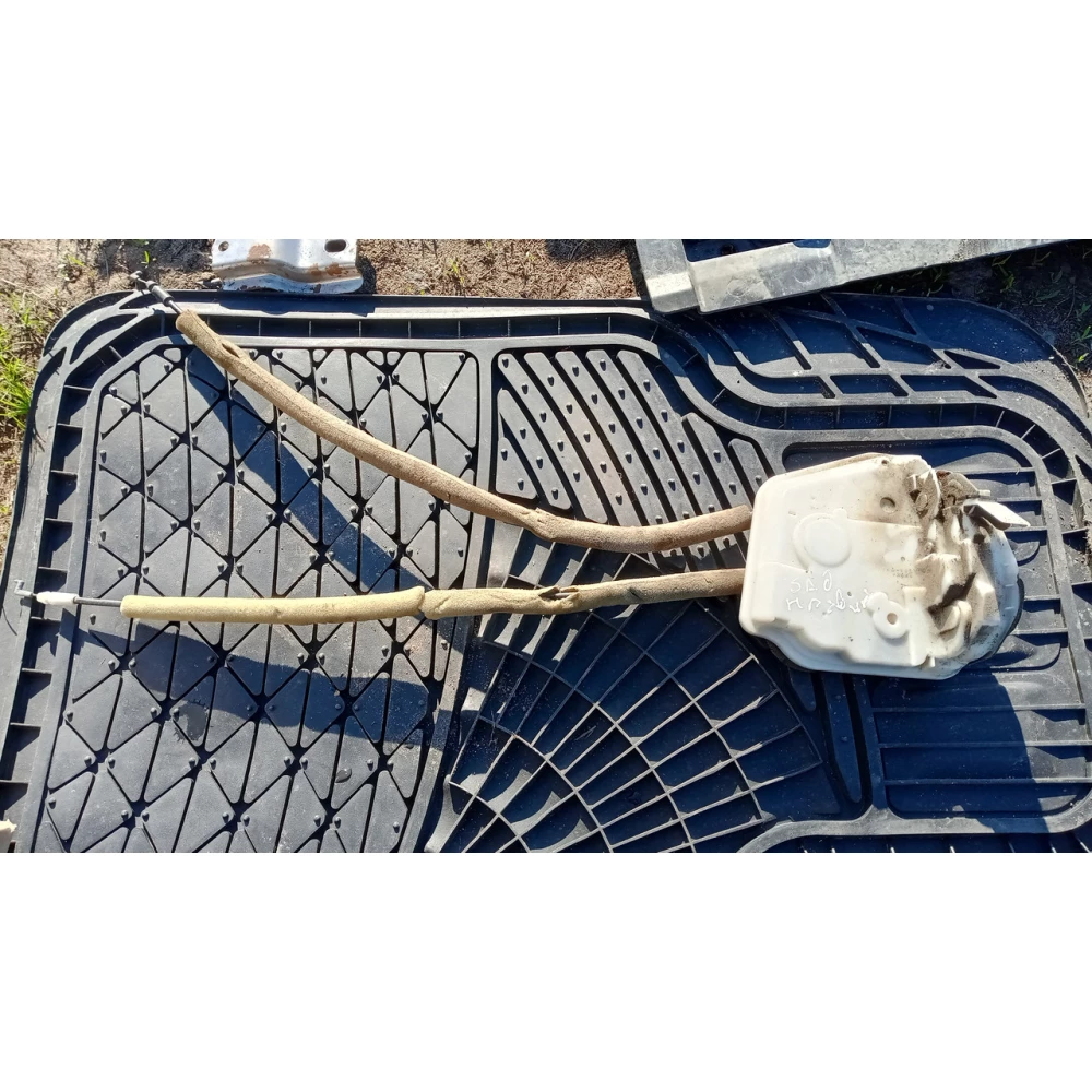 D651 задний правий замок двери Mazda 2