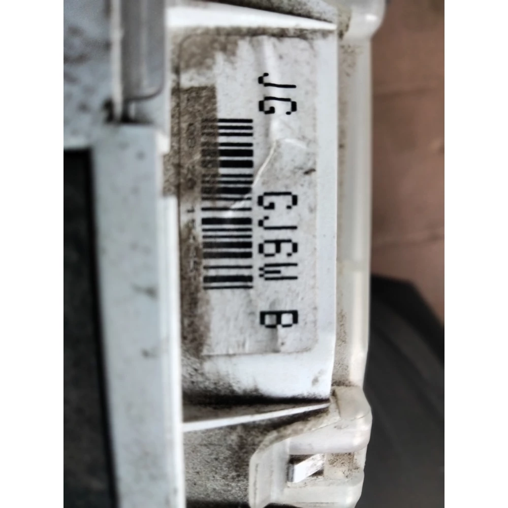 JGGJ6WB приборная панель Mazda 6 2.0tdi